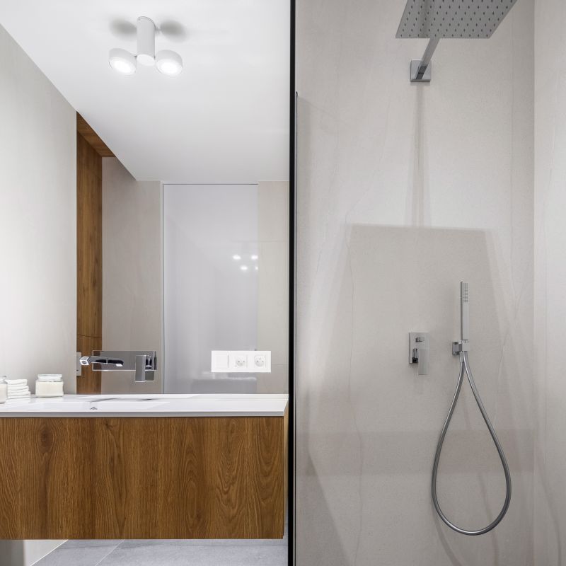 Elegant Shower Fixture